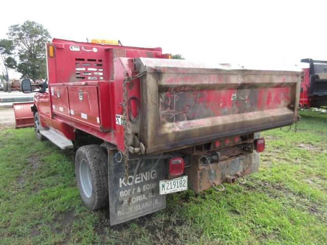 Image of Ford F-350 equipment image 4