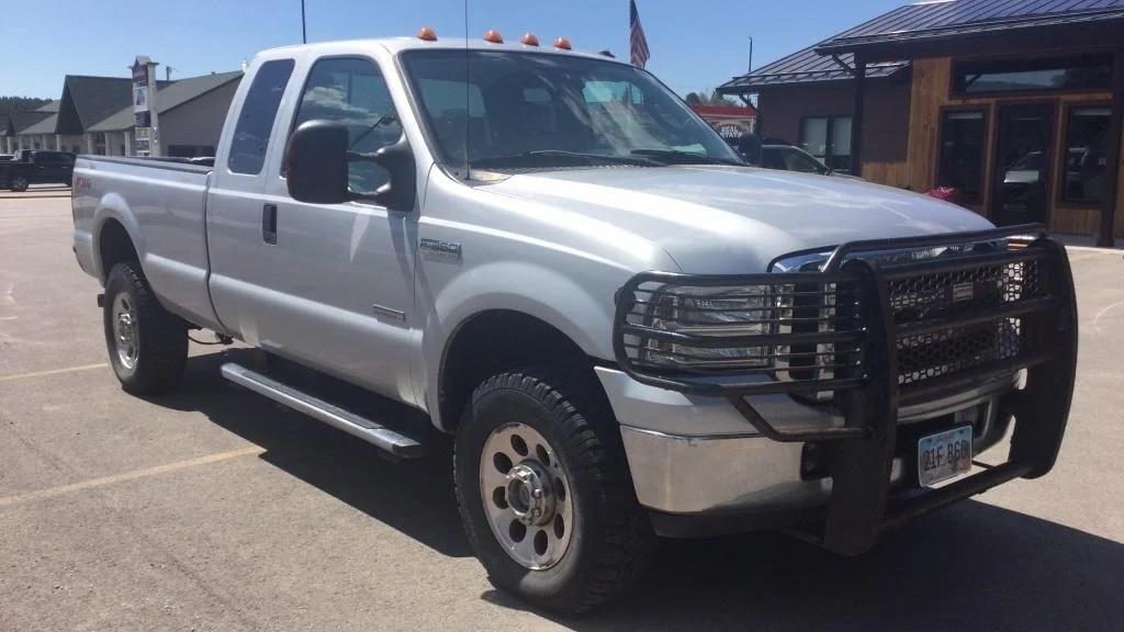 Image of Ford F-350 Primary image