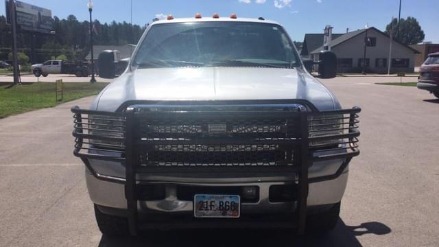 Image of Ford F-350 equipment image 2