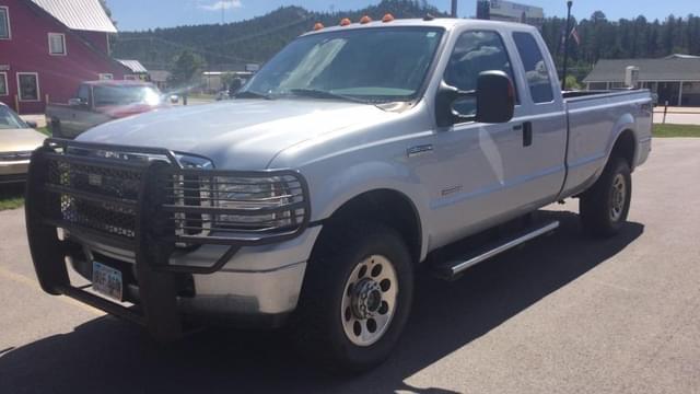 Image of Ford F-350 equipment image 1