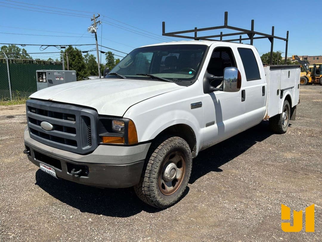 Image of Ford F-350 Primary image