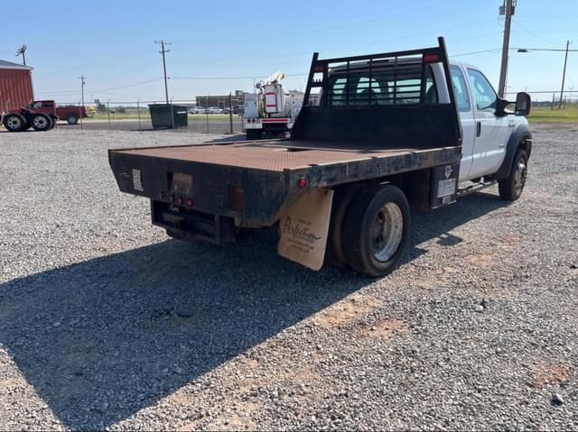 Image of Ford F-450 equipment image 4