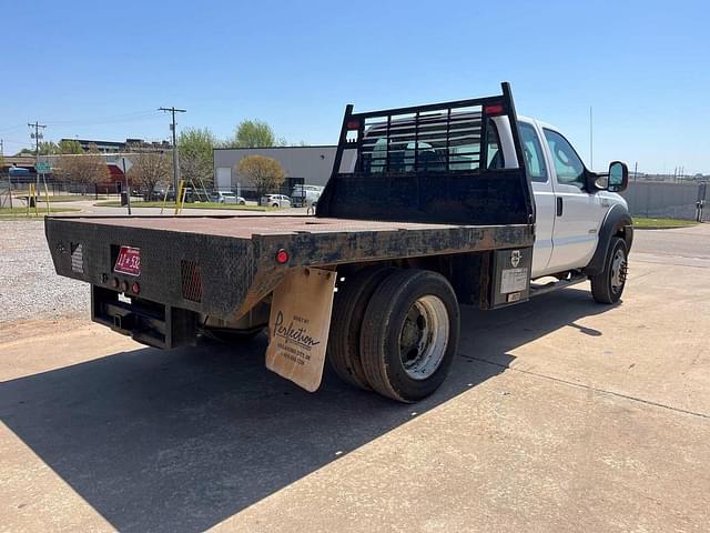 Image of Ford F-450 equipment image 2