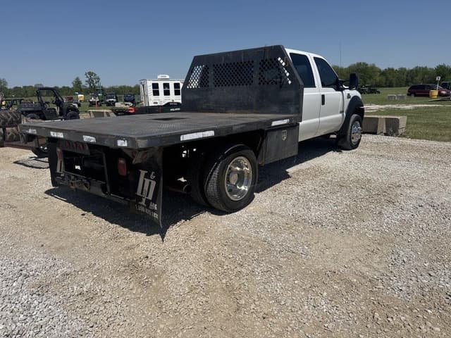 Image of Ford F-450 equipment image 3