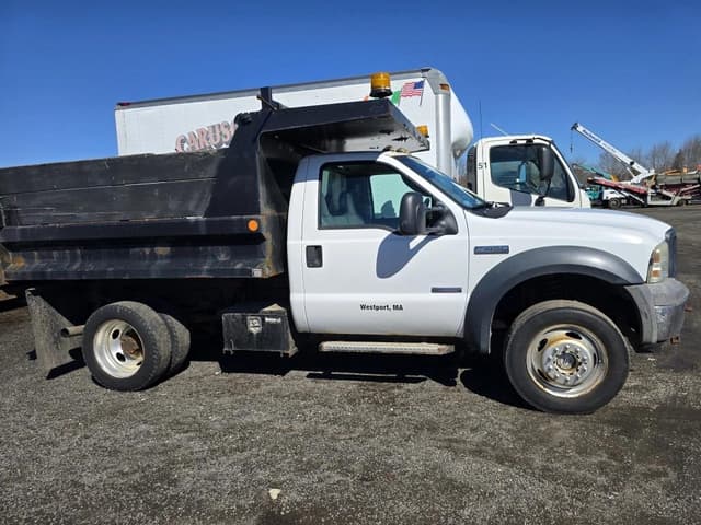 Image of Ford F-450 equipment image 3