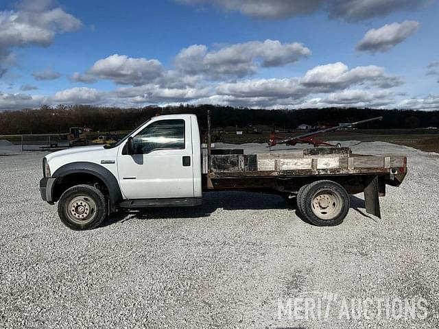 Image of Ford F-450 equipment image 1