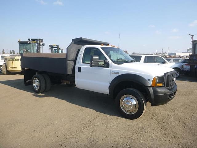 Image of Ford F-450 equipment image 1