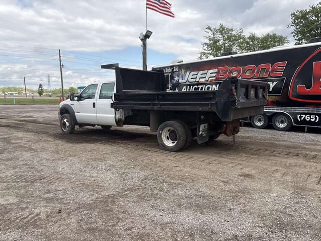 Image of Ford F-450 equipment image 2