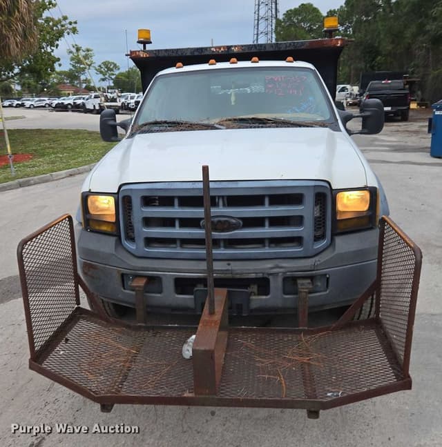 Image of Ford F-450 equipment image 1