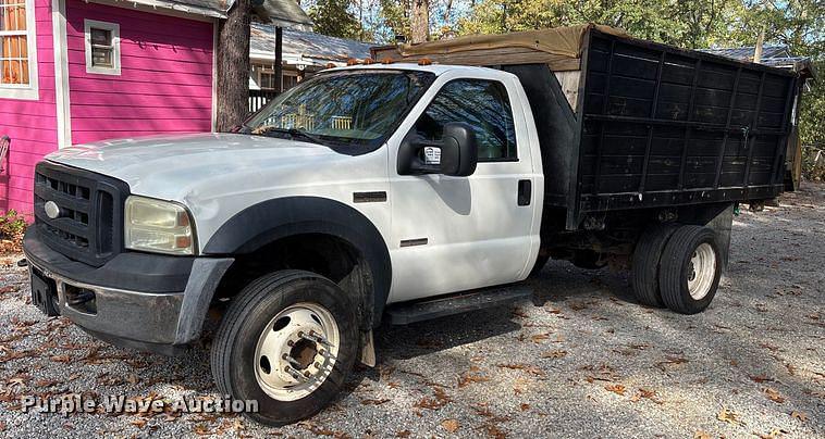 Image of Ford F-450 Primary image