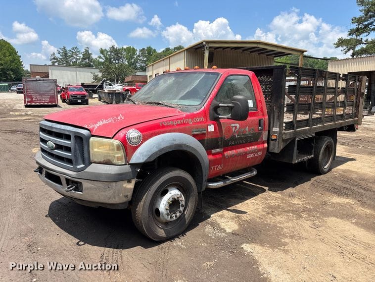 2007 Ford F-450 Equipment Image0