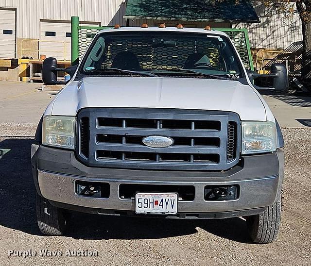 Image of Ford F-450 equipment image 1