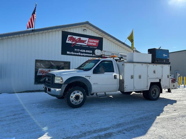 Image of Ford F-550 equipment image 1