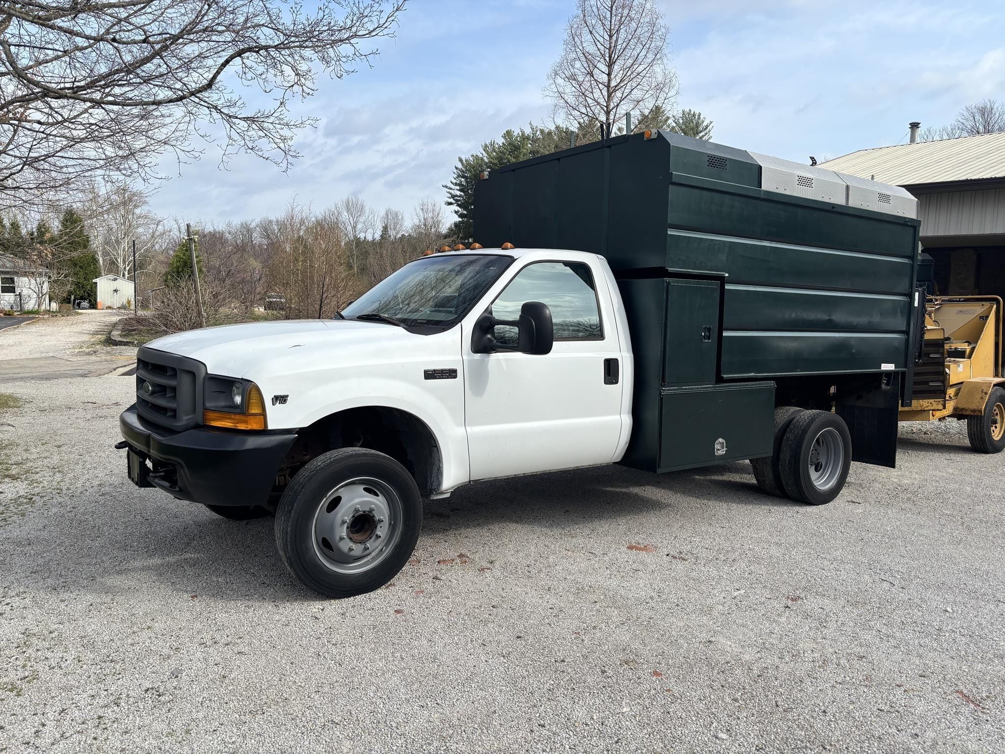 2007 Ford F-550 Equipment Image0