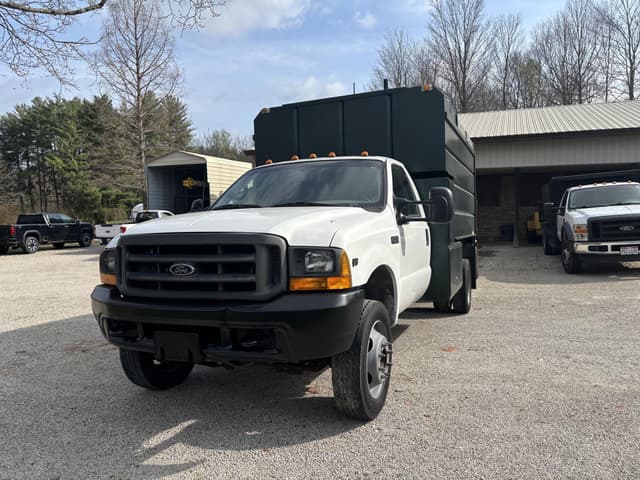 Image of Ford F-550 equipment image 4