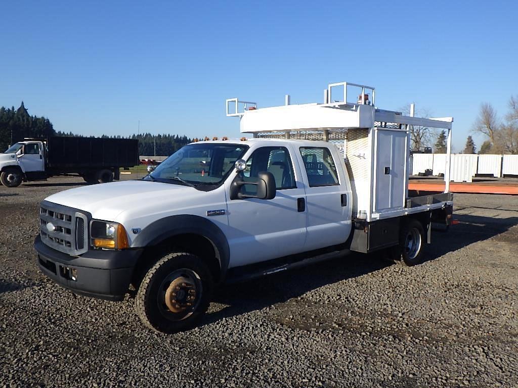 Image of Ford F-550 Primary image