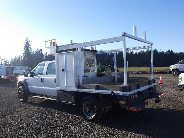 Image of Ford F-550 equipment image 4