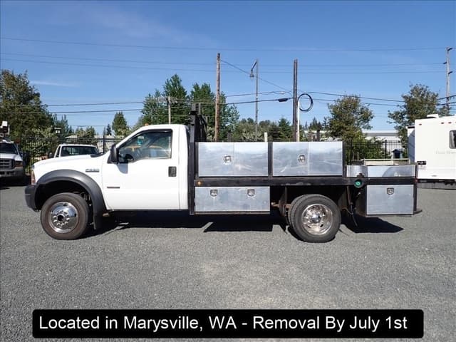 Image of Ford F-550 equipment image 3