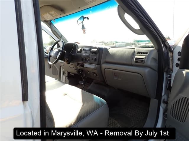 Image of Ford F-550 equipment image 4
