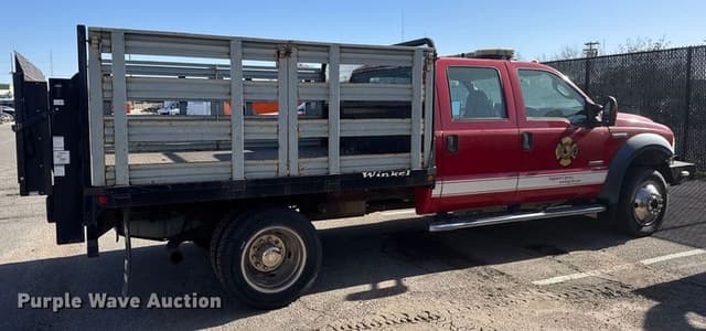 Image of Ford F-550 equipment image 3