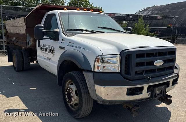 Image of Ford F-550 equipment image 2