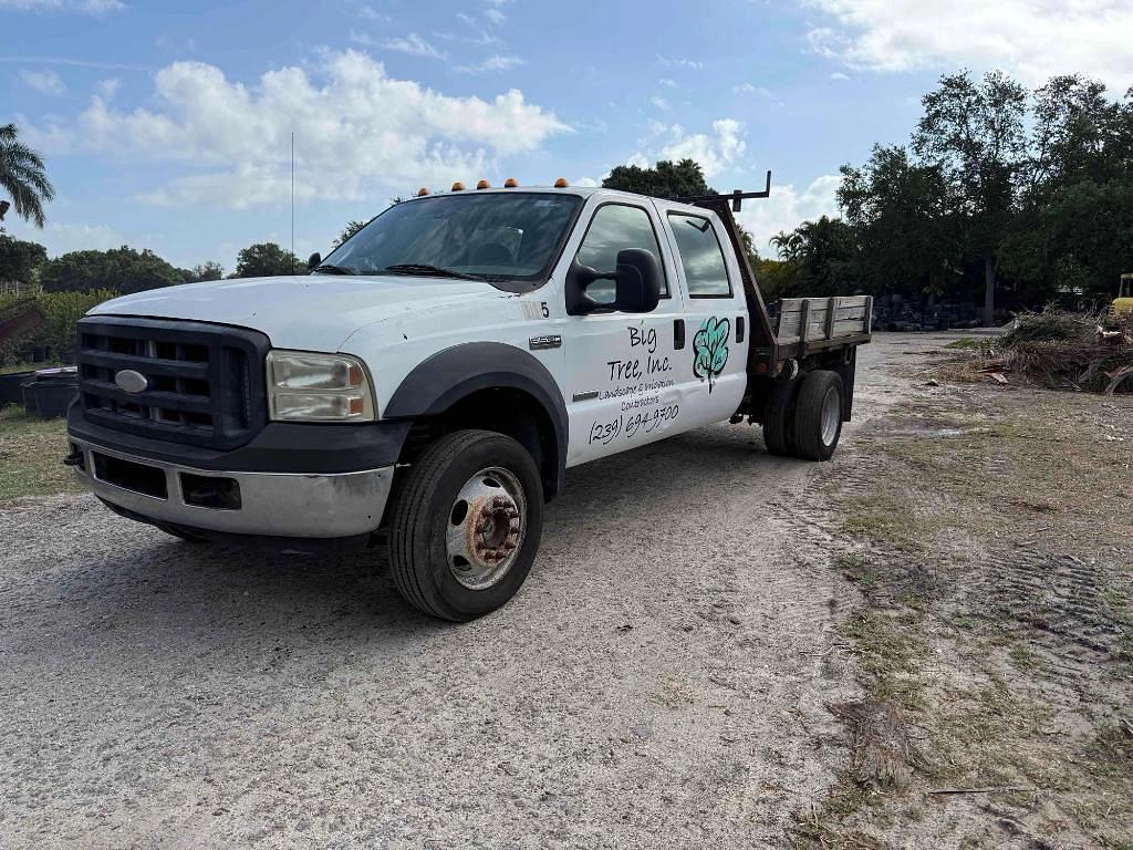 Image of Ford F-550 Primary image