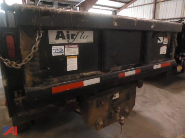 Image of Ford F-550 equipment image 3