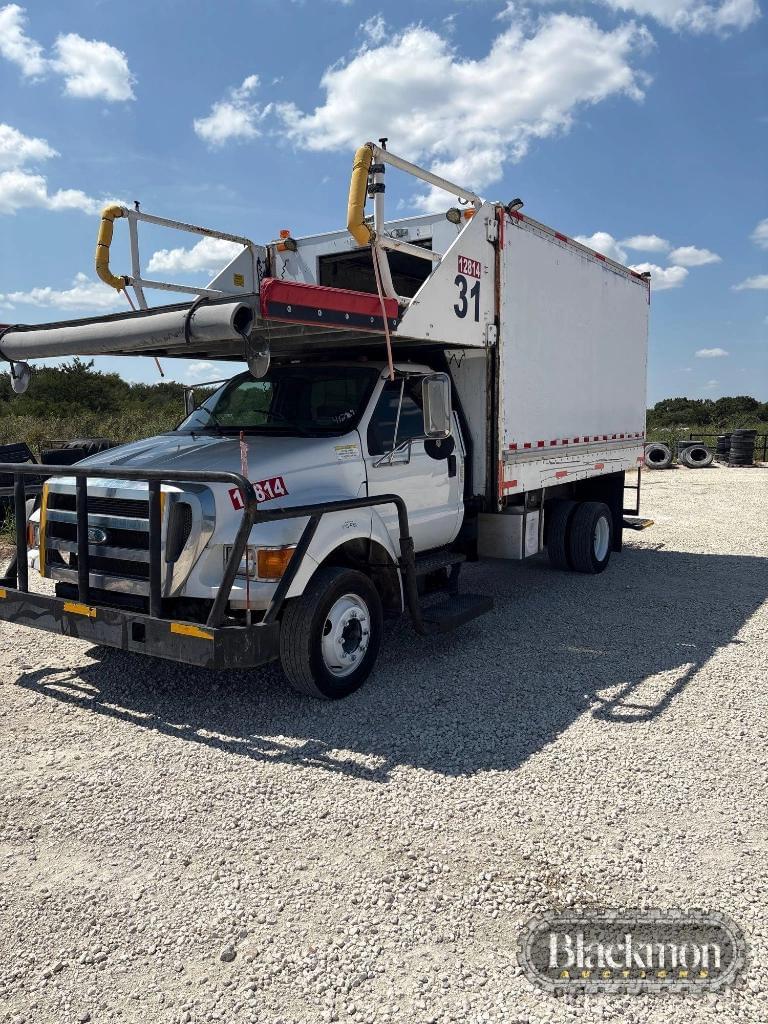 Image of Ford F-650 Image 0