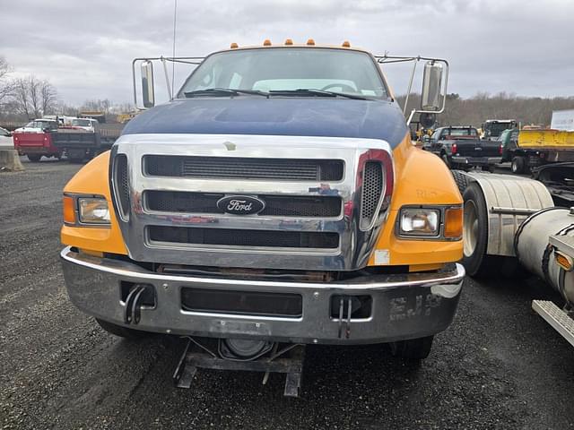 Image of Ford F-650 equipment image 1