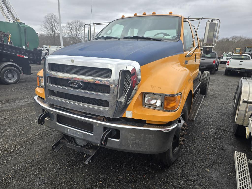 Image of Ford F-650 Primary image