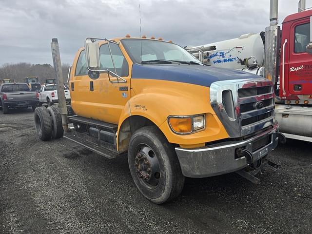 Image of Ford F-650 equipment image 2