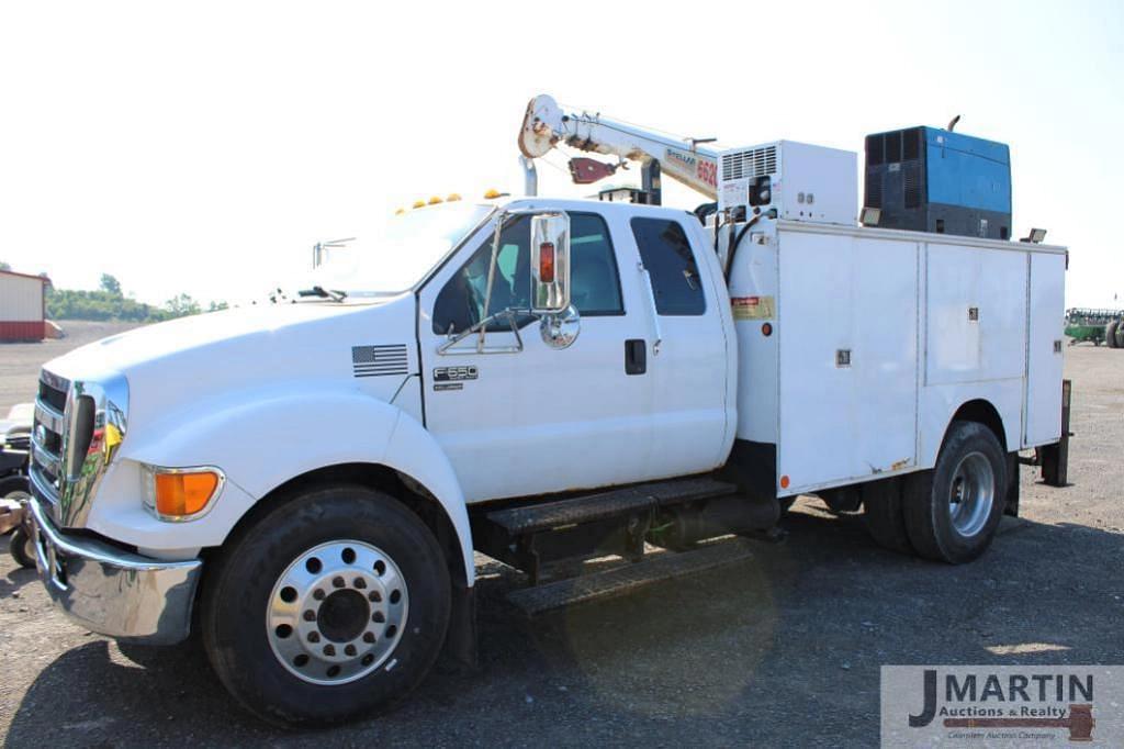 Image of Ford F-650 Primary image
