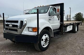 2007 Ford F-650 Equipment Image0