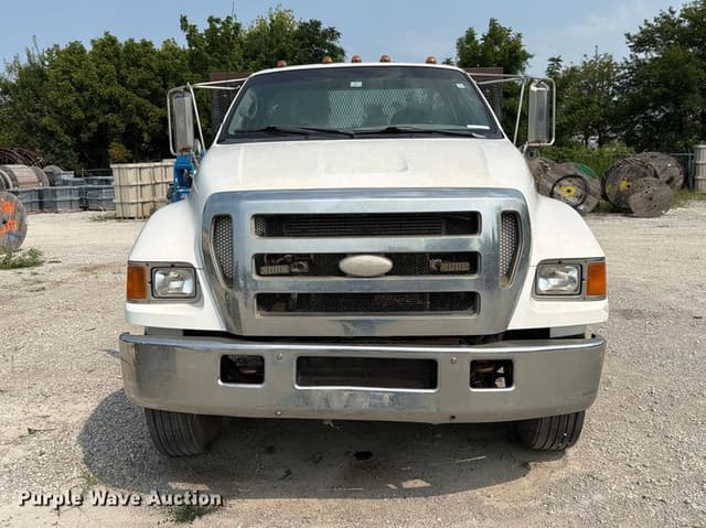 Image of Ford F-650 equipment image 1