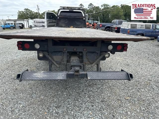 Image of Ford F-650 equipment image 4