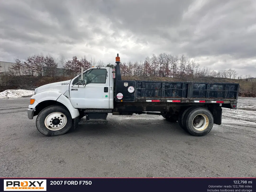 Image of Ford F-750 Primary image