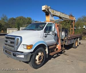 2007 Ford F-750 Image