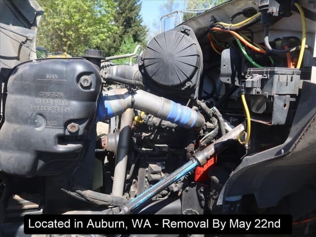 Image of Ford F-750 equipment image 1