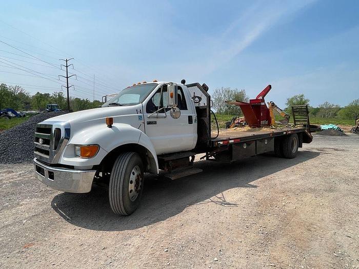 Image of Ford F-750 Primary image