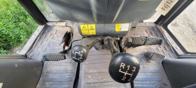 Image of Foton 704 equipment image 3