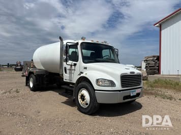 Main image Freightliner Business Class