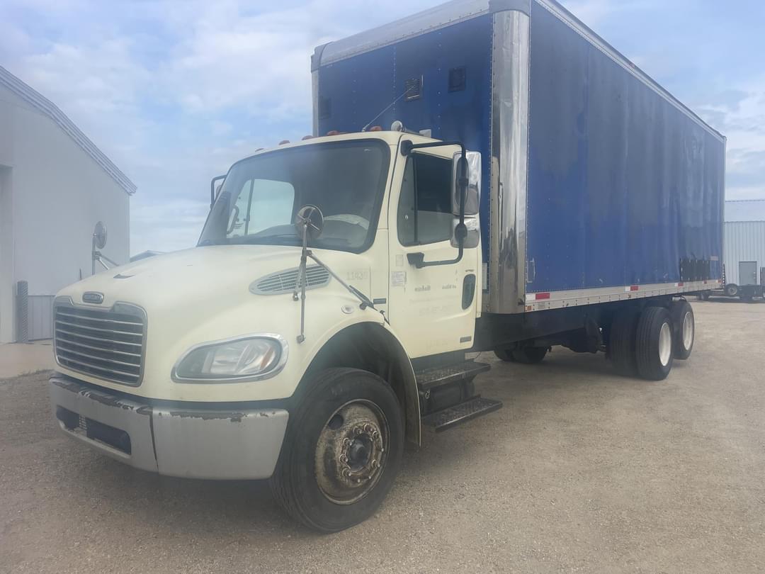 Image of Freightliner Business Class M2 106 Primary image