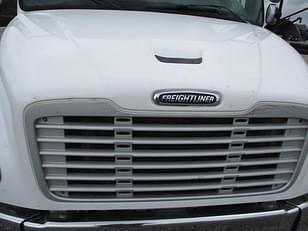 Main image Freightliner Business Class M2 106 12