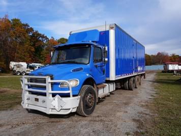 Main image Freightliner Business Class M2 106