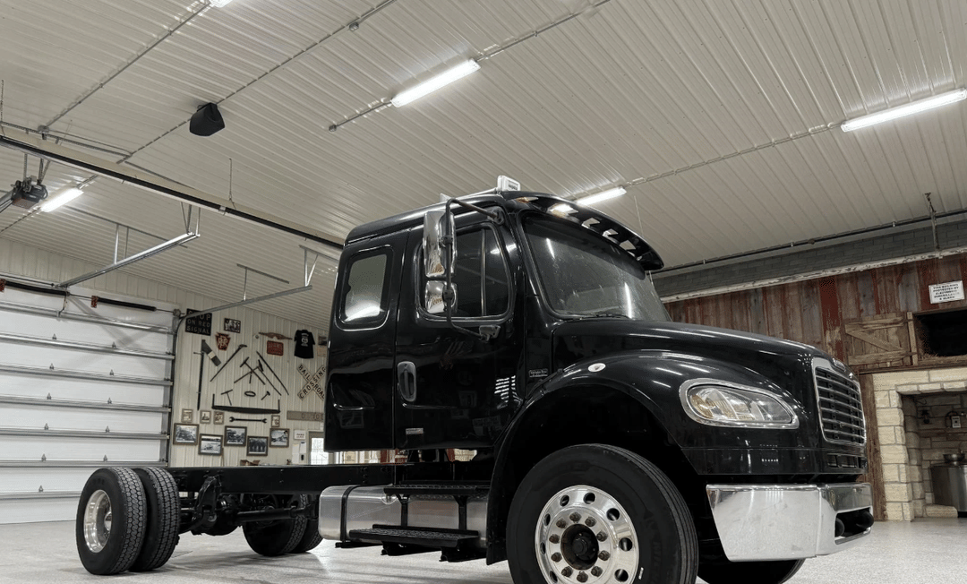 Image of Freightliner Business Class M2 106 Primary image