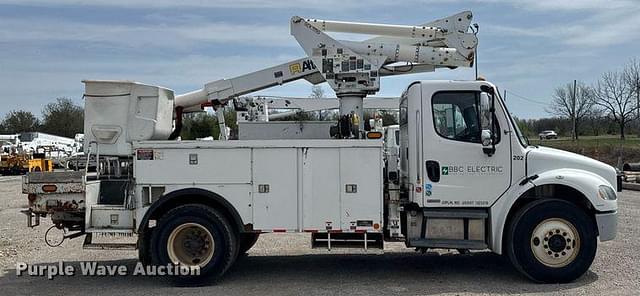 Image of Freightliner Business Class M2 equipment image 3