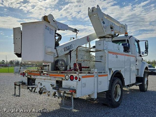 Image of Freightliner Business Class M2 equipment image 4