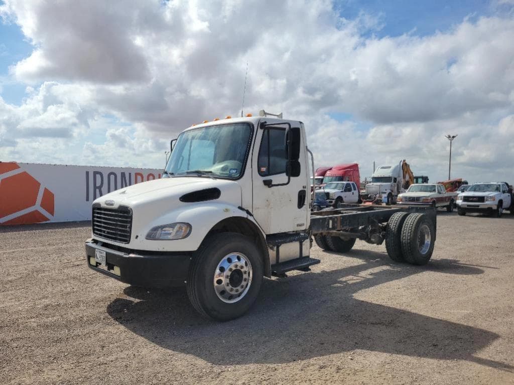 Image of Freightliner Business Class M2 Primary image