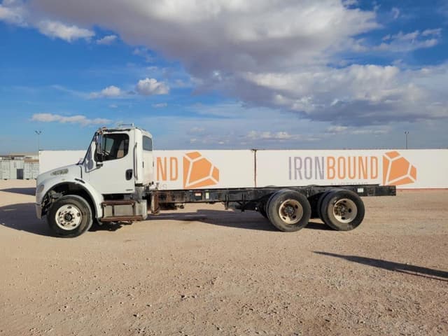 Image of Freightliner Business Class M2 equipment image 1