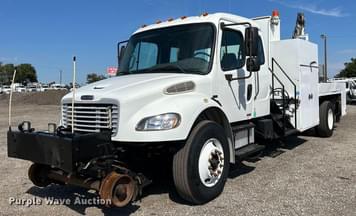 Main image Freightliner Business Class M2